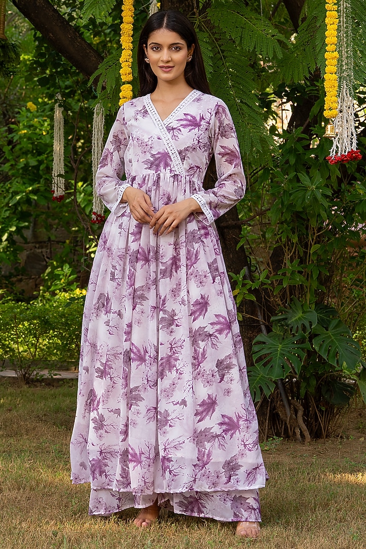 Dusty Pink Georgette Floral Printed Angrakha Kurta Set by House Of Jamoti at Pernia's Pop Up Shop