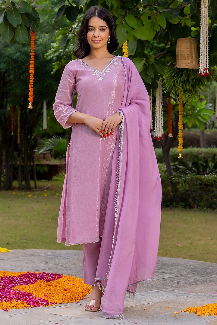 Dusty Pink Lurex Kurta Set by House Of Jamoti at Pernia's Pop Up Shop