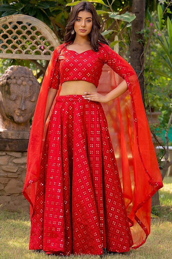 Red Georgette Mirror Embroidered Lehenga Set by House Of Jamoti at Pernia's Pop Up Shop