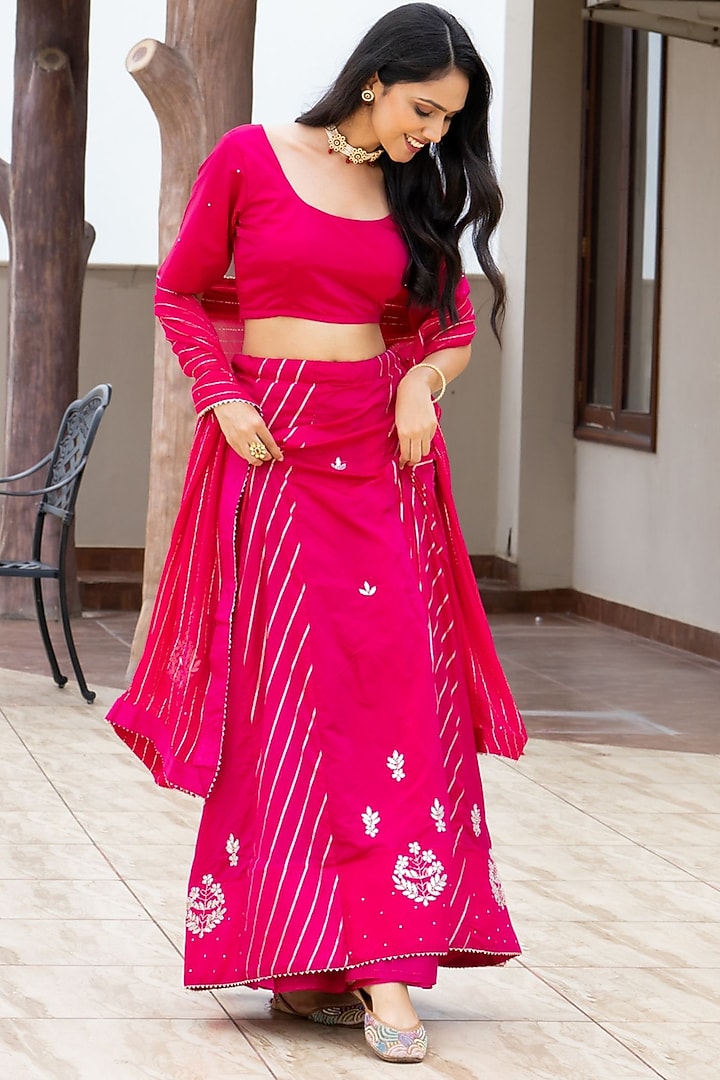 Pink Silk Blend Gota Patti Lehenga Set by House Of Jamoti at Pernia's Pop Up Shop