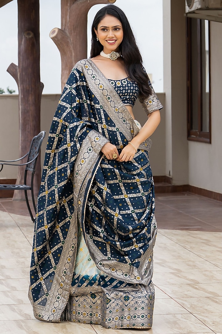 Blue Silk Blend Lehenga Set by House Of Jamoti at Pernia's Pop Up Shop