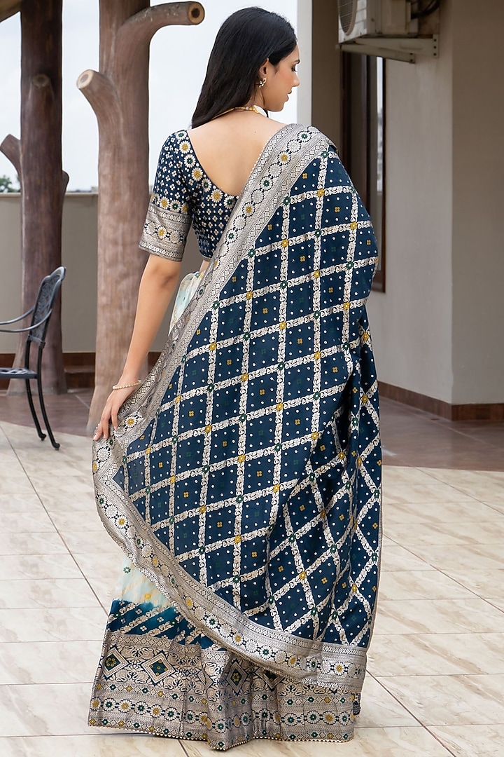 Blue Silk Blend Lehenga Set by House Of Jamoti at Pernia's Pop Up Shop