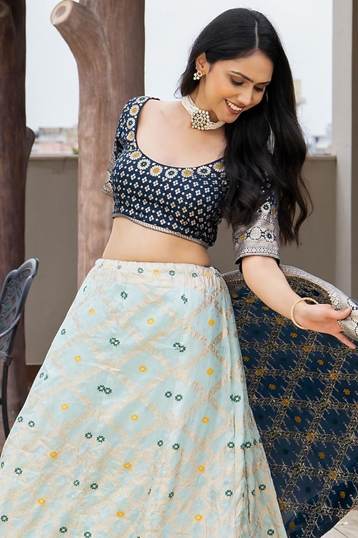 Blue Silk Blend Lehenga Set by House Of Jamoti at Pernia's Pop Up Shop
