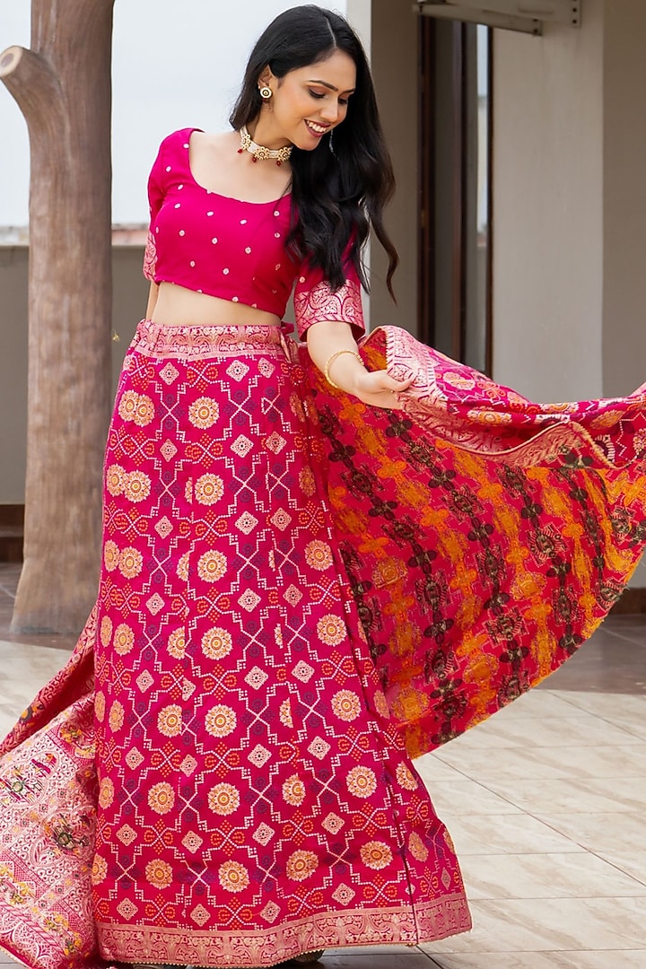 Rani Pink Silk Blend Lehenga Set by House Of Jamoti at Pernia's Pop Up Shop