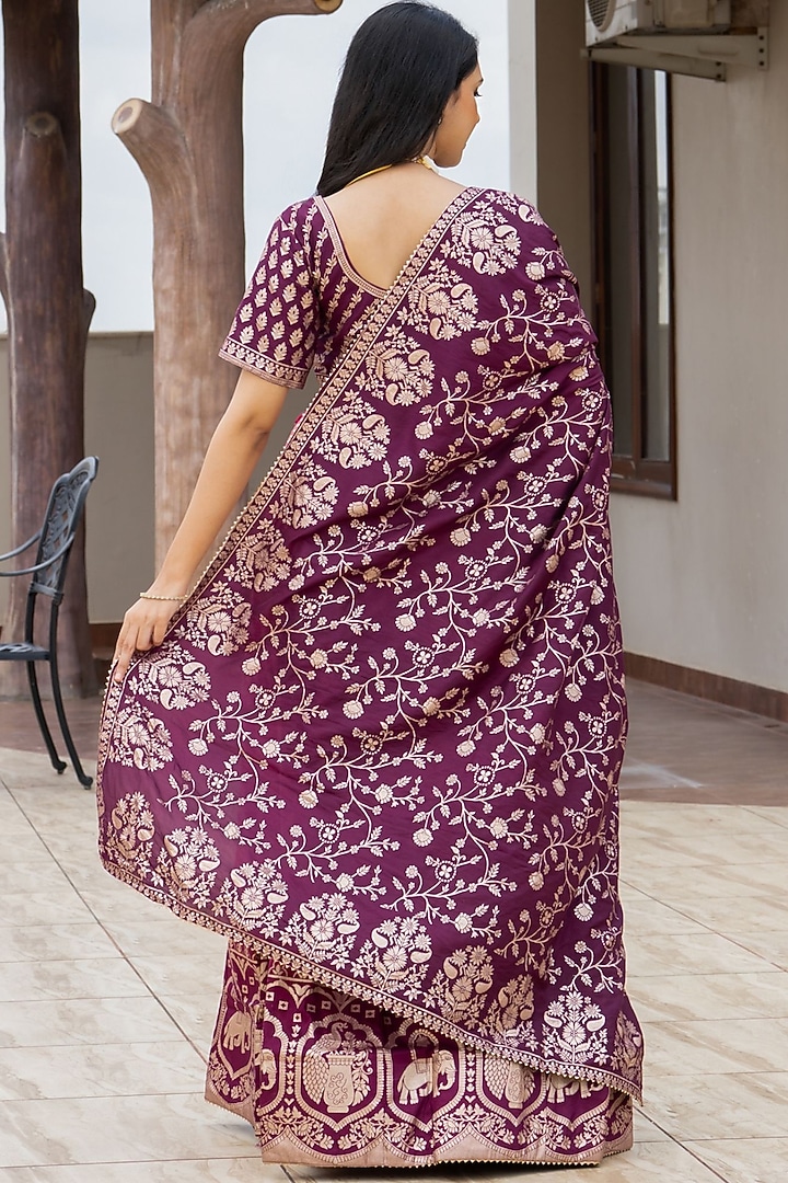 Pink & Burgundy Silk Blend Lehenga Set by House Of Jamoti at Pernia's Pop Up Shop