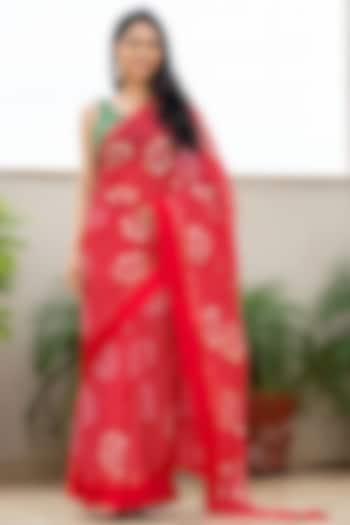 Red Georgette Bandhani Printed Festive Saree Set by House Of Jamoti at Pernia's Pop Up Shop
