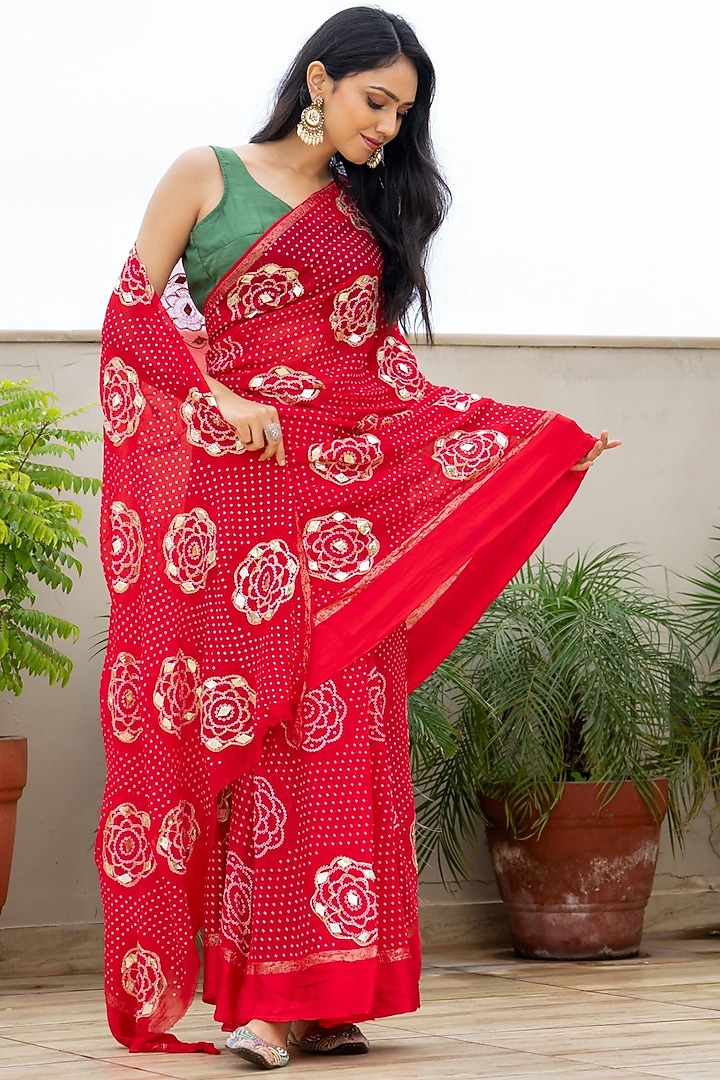 Red Georgette Bandhani Printed Festive Saree Set by House Of Jamoti at Pernia's Pop Up Shop