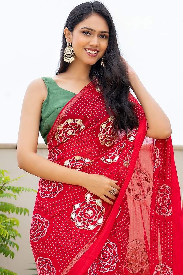 Red Georgette Bandhani Printed Festive Saree Set by House Of Jamoti at Pernia's Pop Up Shop