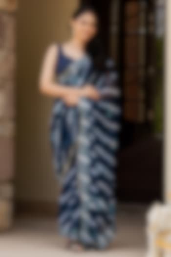 Blue Silk Blend Mirror Work Festive Saree Set by House Of Jamoti at Pernia's Pop Up Shop