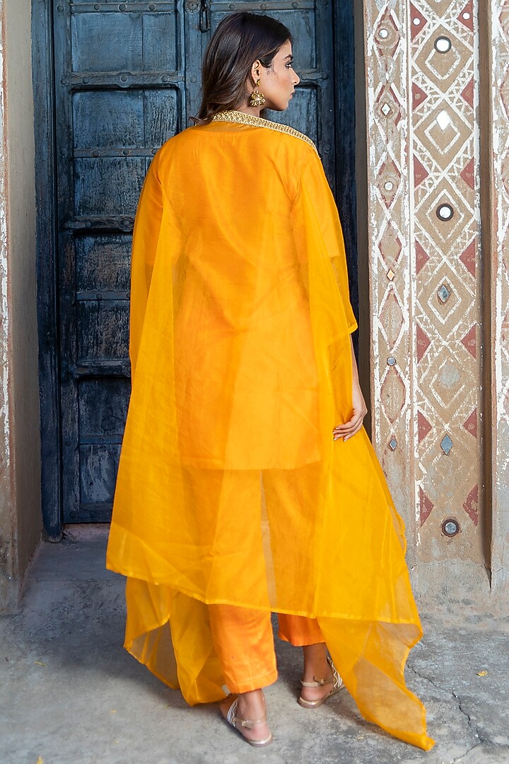 Mustard Embroidered Cape Set by House Of Jamoti at Pernia's Pop Up Shop