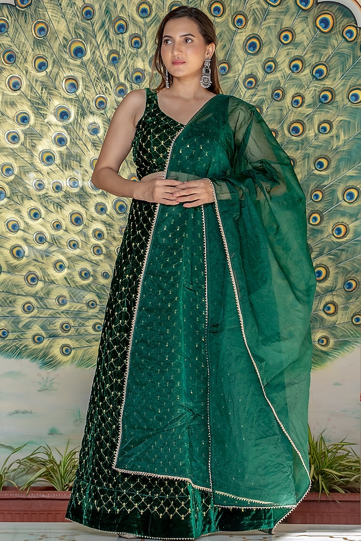 Green Velvet Embellished Lehenga Set by House Of Jamoti
