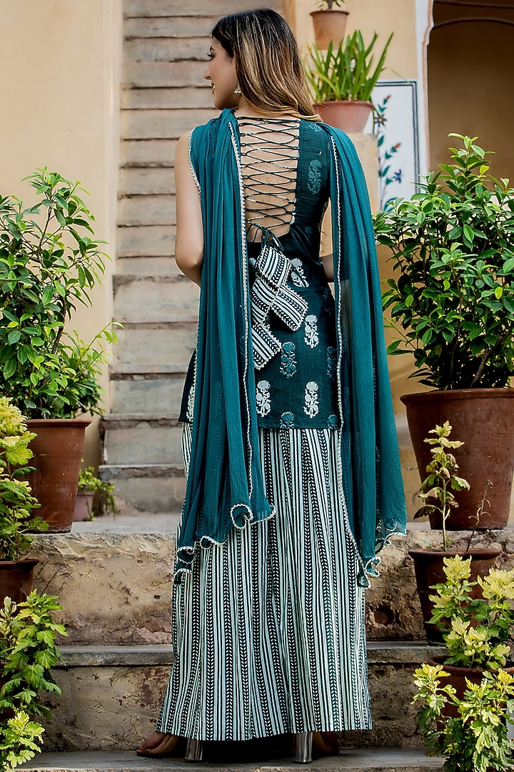 Green Cotton Kurta Set by House Of Jamoti at Pernia's Pop Up Shop