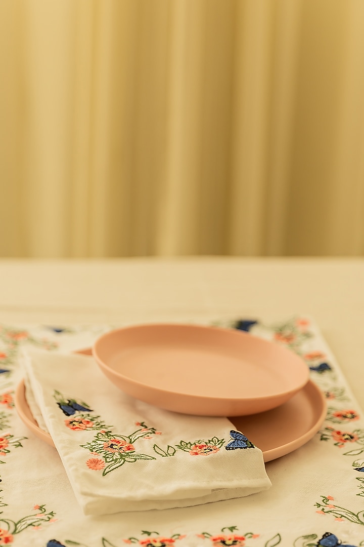 White Polyester Embroidered Table Mats (Set of 4) by Merak Accessories at Pernia's Pop Up Shop