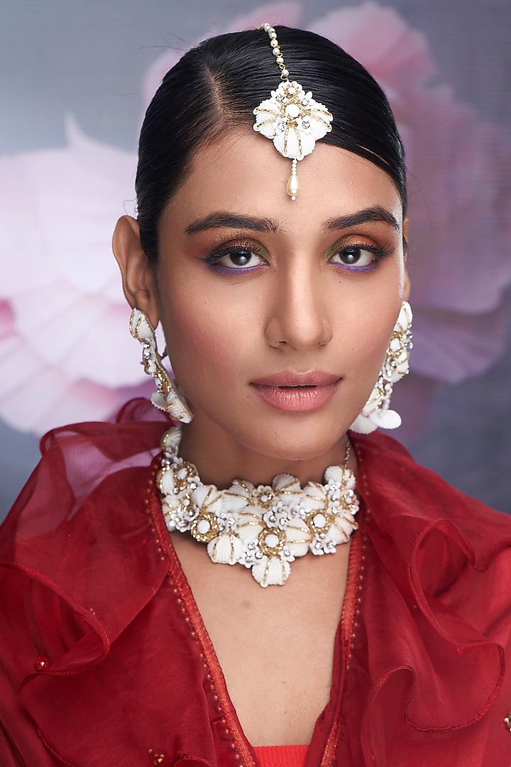 Off-White Mirror & Shell Necklace Set by TORQUE by Merge at Pernia's Pop Up Shop