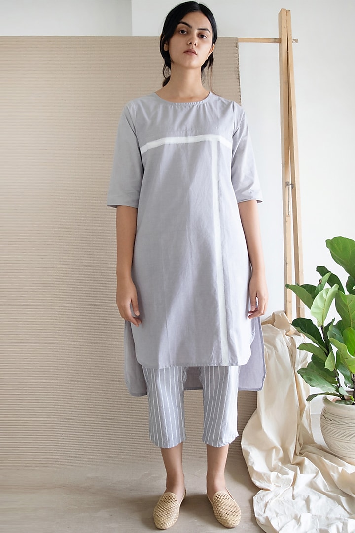 Grey Printed High-Low Tunic by Merakus