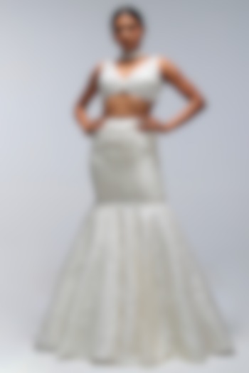 Ivory Illume Pure Silk Embellished Fish-Cut Wedding Lehenga Set by Mirroir at Pernia's Pop Up Shop