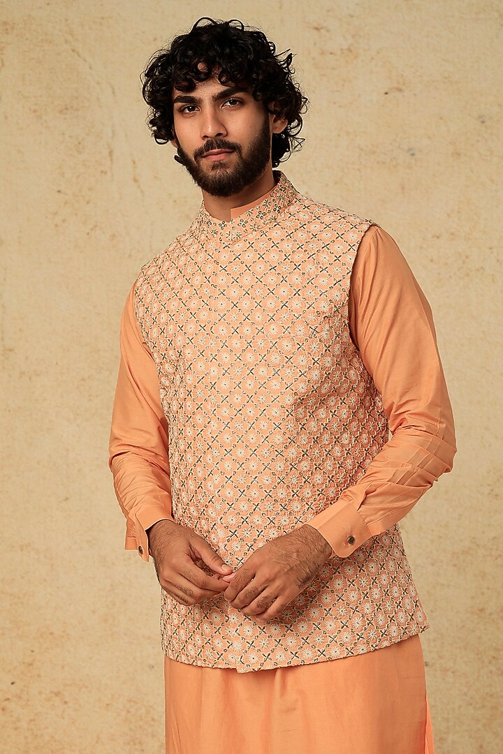 Peach Cotton Silk Bundi Jacket With Kurta Set by Mirroir Men at Pernia's Pop Up Shop