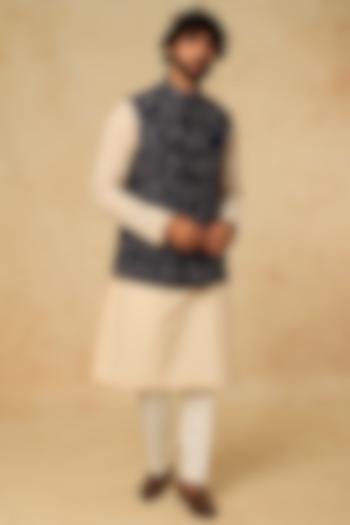 Navy Blue Cotton Silk Bundi Jacket With Kurta Set by Mirroir Men