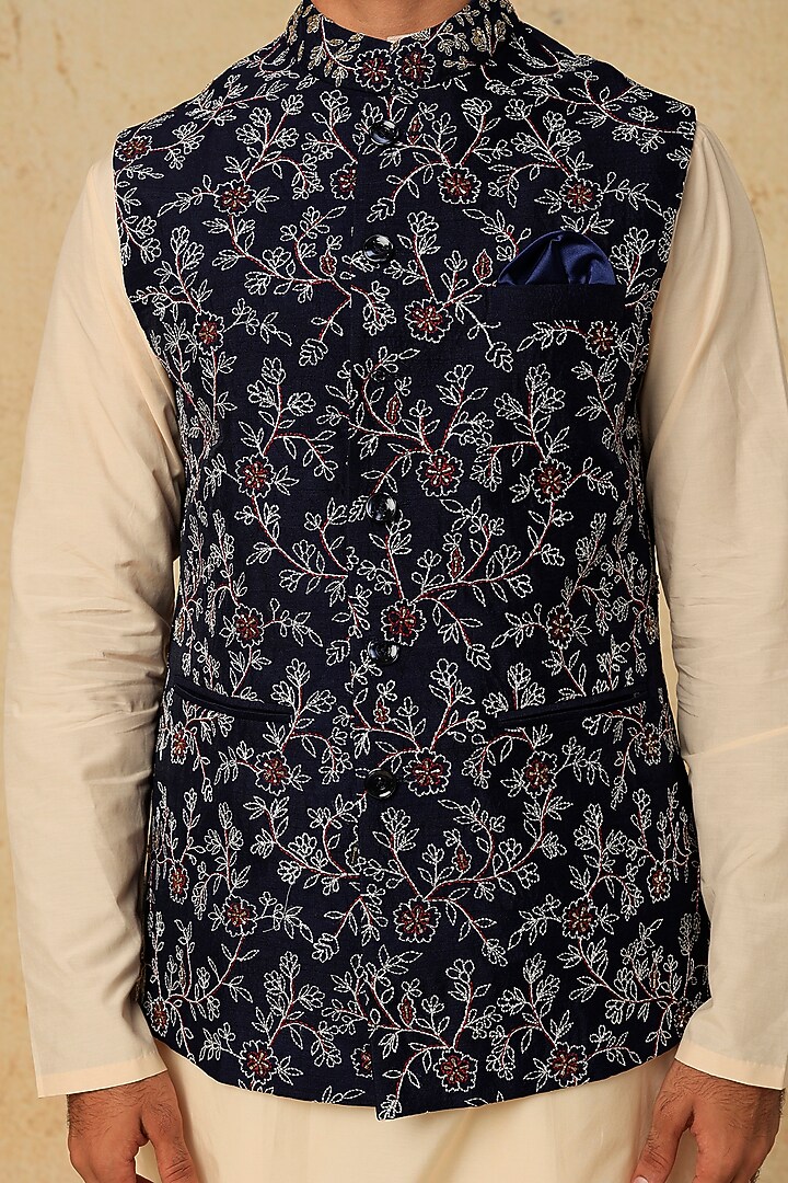 Navy Blue Cotton Silk Bundi Jacket With Kurta Set by Mirroir Men at Pernia's Pop Up Shop