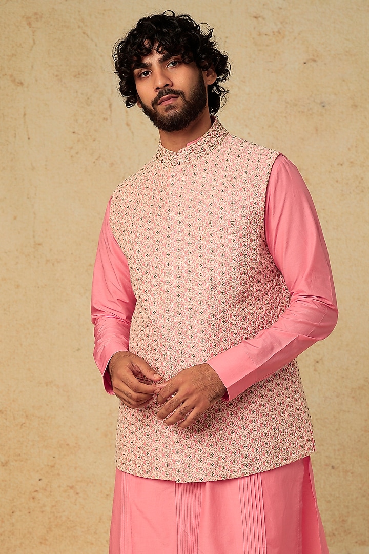Light Pink Cotton Silk Bundi Jacket With Kurta Set by Mirroir Men at Pernia's Pop Up Shop