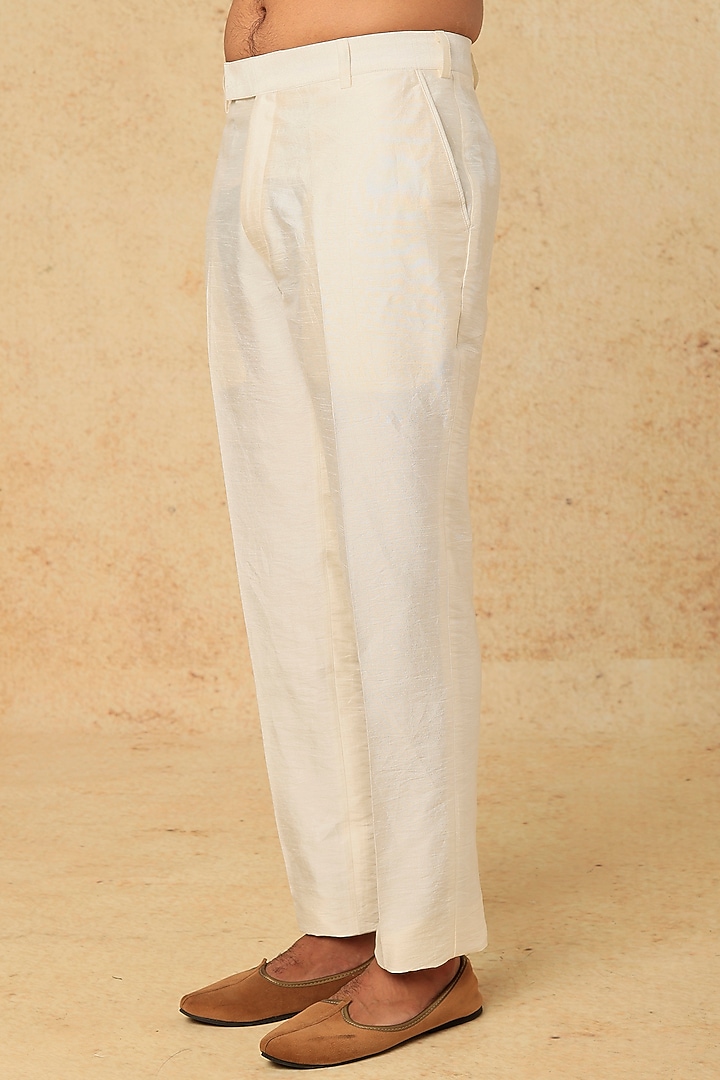 Light Peach Cotton Silk Bundi Jacket With Kurta Set by Mirroir Men at Pernia's Pop Up Shop