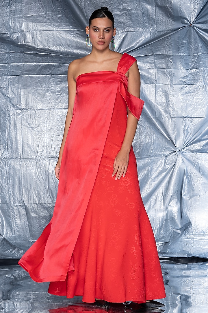 Red Neoprene & Organza Self Embroidered Gown by Marviza