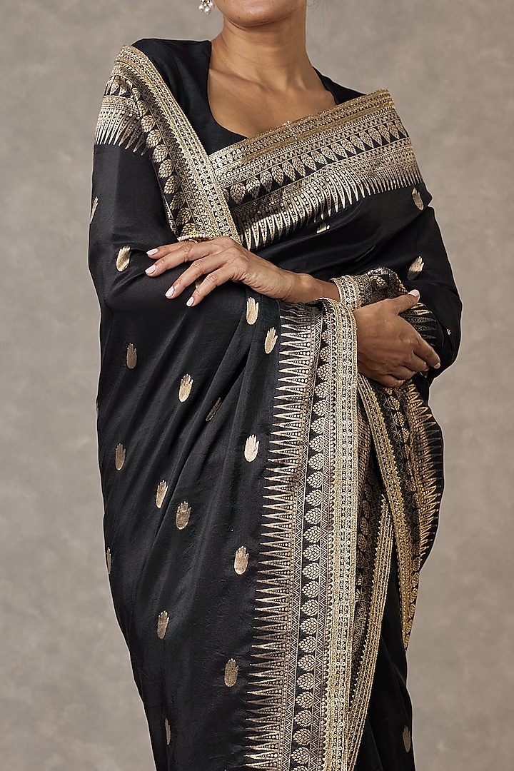 Black Jacquard Silk Party Wear Saree Set by Masaba at Pernia's Pop Up Shop