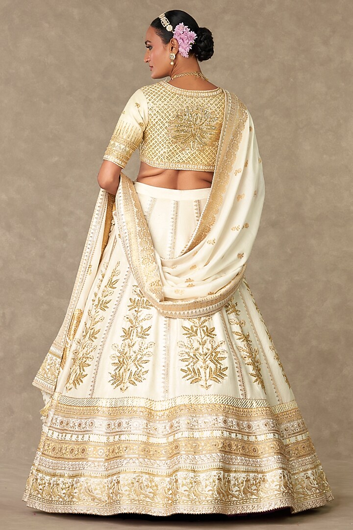 Ivory Raw Silk Bridal Lehenga Set by Masaba at Pernia's Pop Up Shop