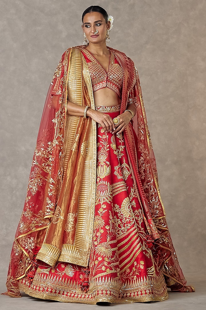 Red Bagh-E-Bahar Neelkamal Raw Silk Thread Embroidered Bridal Lehenga Set by Masaba at Pernia's Pop Up Shop