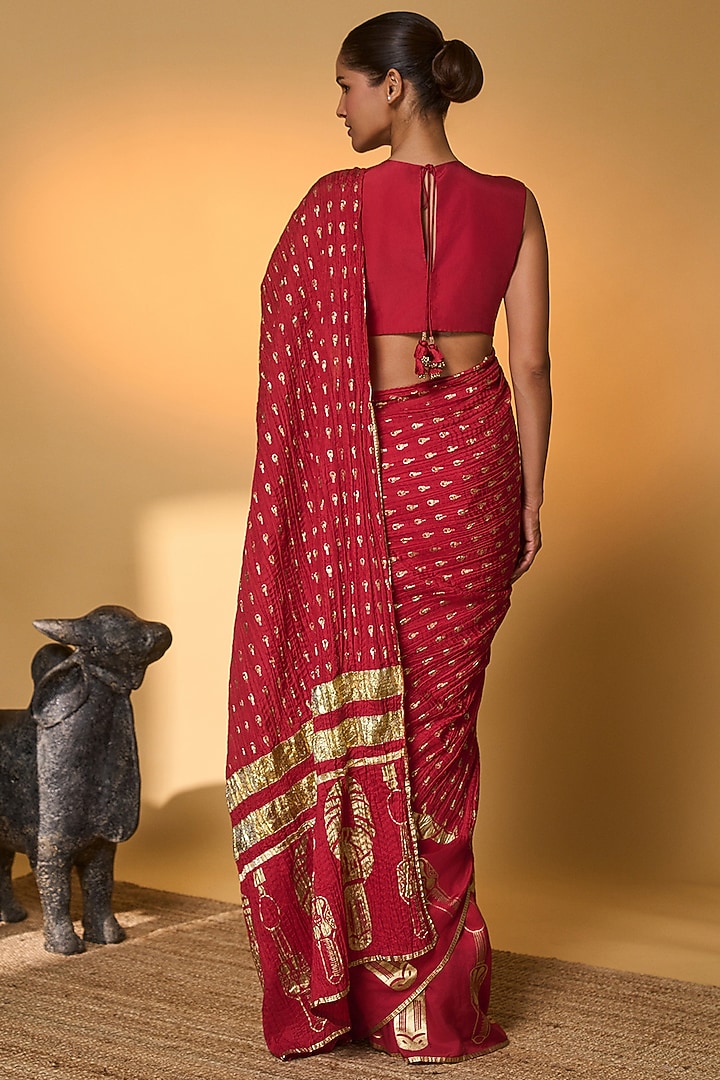 Red Habutai Silk Foil Printed Wedding Saree Set by Masaba at Pernia's Pop Up Shop