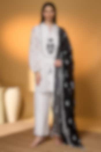 Ivory Raw Silk Embellished & Khadi Printed Kurta Set by Masaba at Pernia's Pop Up Shop