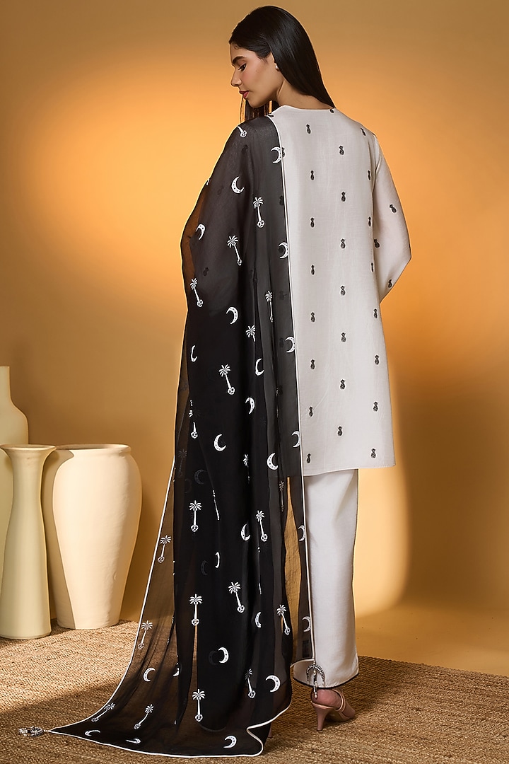 Ivory Raw Silk Embellished & Khadi Printed Kurta Set by Masaba at Pernia's Pop Up Shop