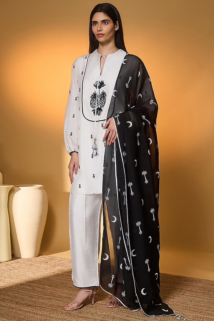 Ivory Raw Silk Embellished & Khadi Printed Kurta Set by Masaba at Pernia's Pop Up Shop