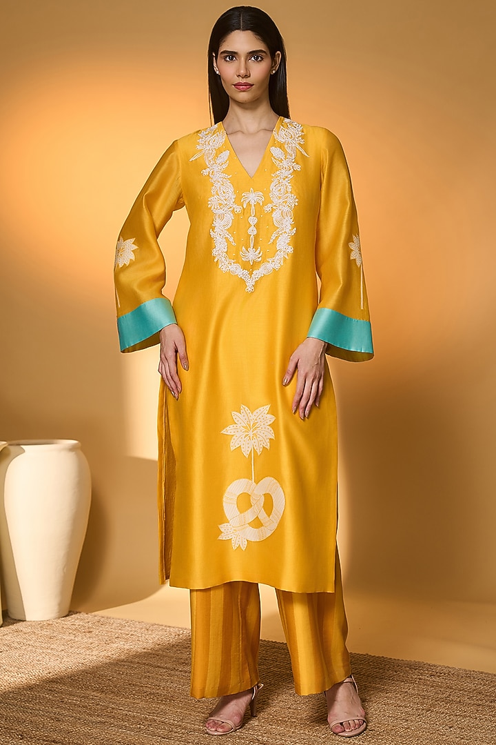 Yellow Chanderi Embroidered Kurta Set by Masaba at Pernia's Pop Up Shop