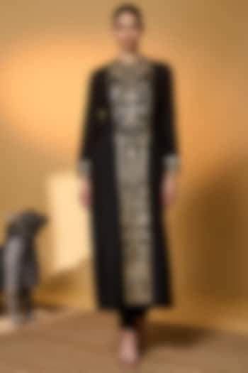 Black Raw Silk Embroidered Kurta Set by Masaba at Pernia's Pop Up Shop