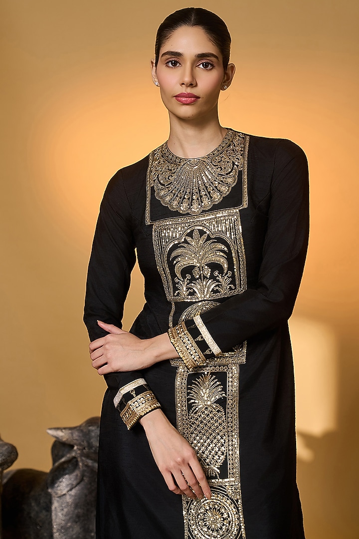 Black Raw Silk Embroidered Kurta Set by Masaba at Pernia's Pop Up Shop
