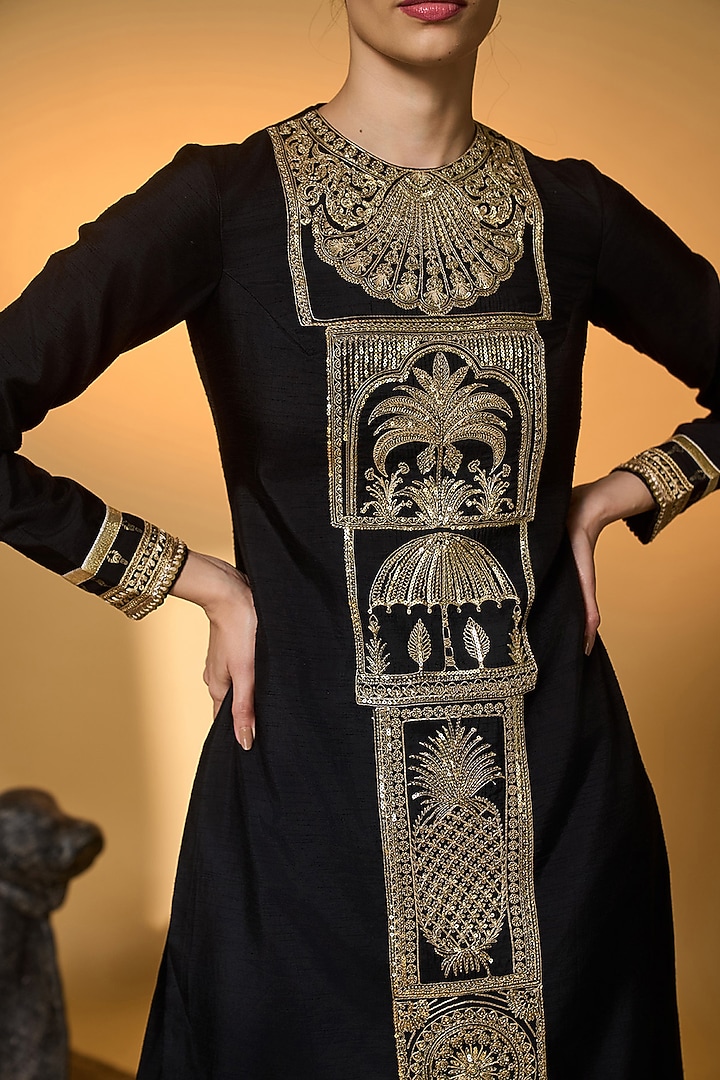 Black Raw Silk Embroidered Kurta Set by Masaba at Pernia's Pop Up Shop