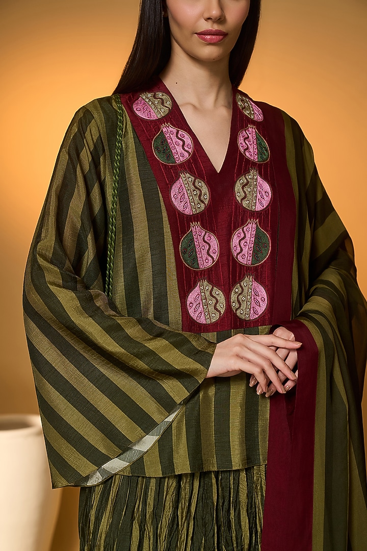 Green Raw Silk Kali Skirt Set by Masaba at Pernia's Pop Up Shop