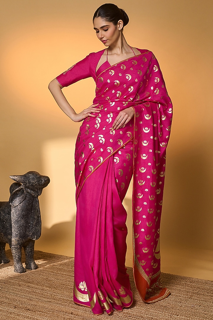 Rani Pink Raw Silk Chand Phool Foil Printed Wedding Saree Set by Masaba at Pernia's Pop Up Shop