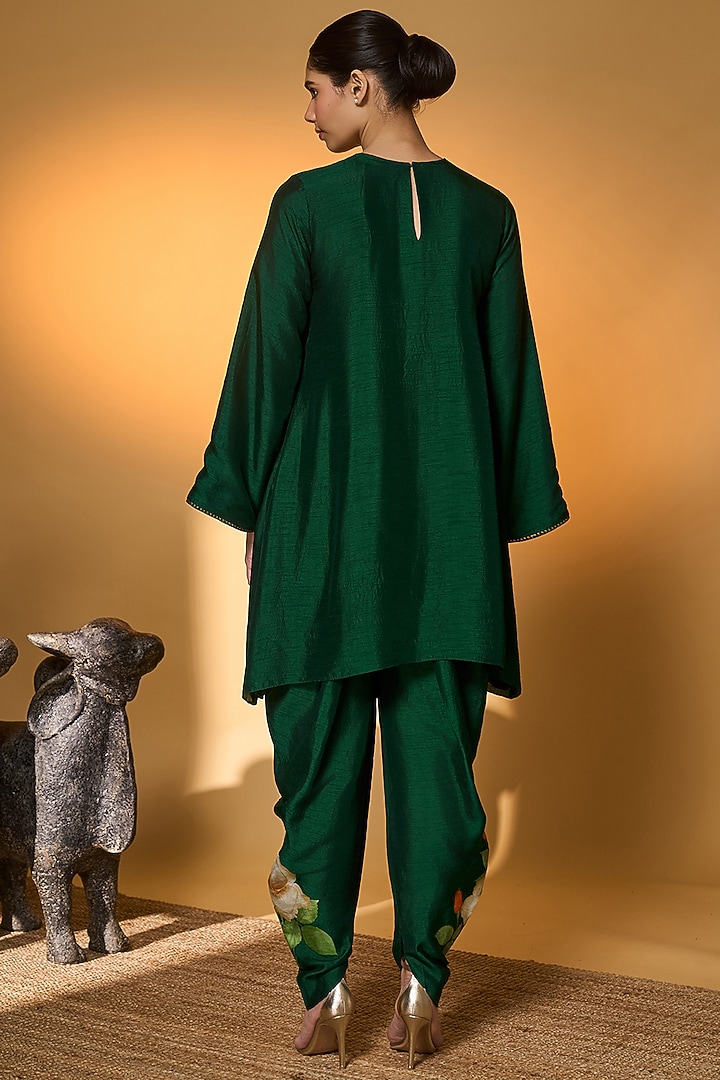 Bottle Green Raw Silk Embroidered Kurta Set by Masaba at Pernia's Pop Up Shop
