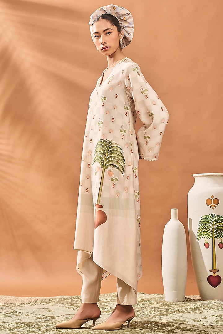 Ivory Chanderi Crochet Embellished High-Low Kurta Set by Masaba at Pernia's Pop Up Shop