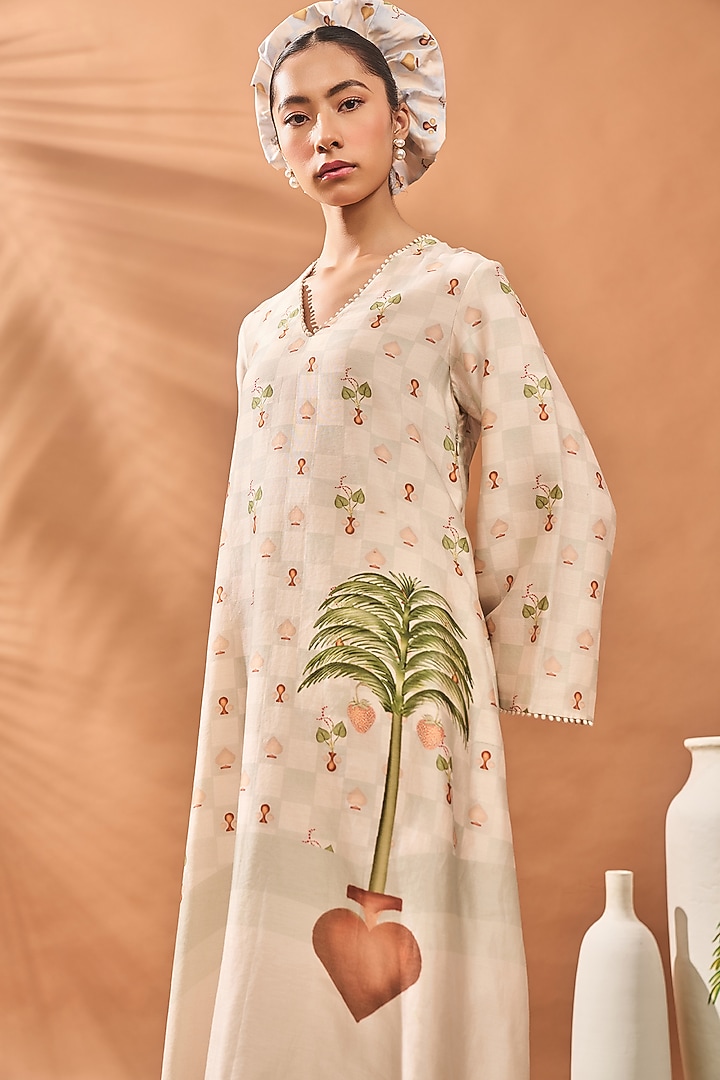 Ivory Chanderi Crochet Embellished High-Low Kurta Set by Masaba at Pernia's Pop Up Shop