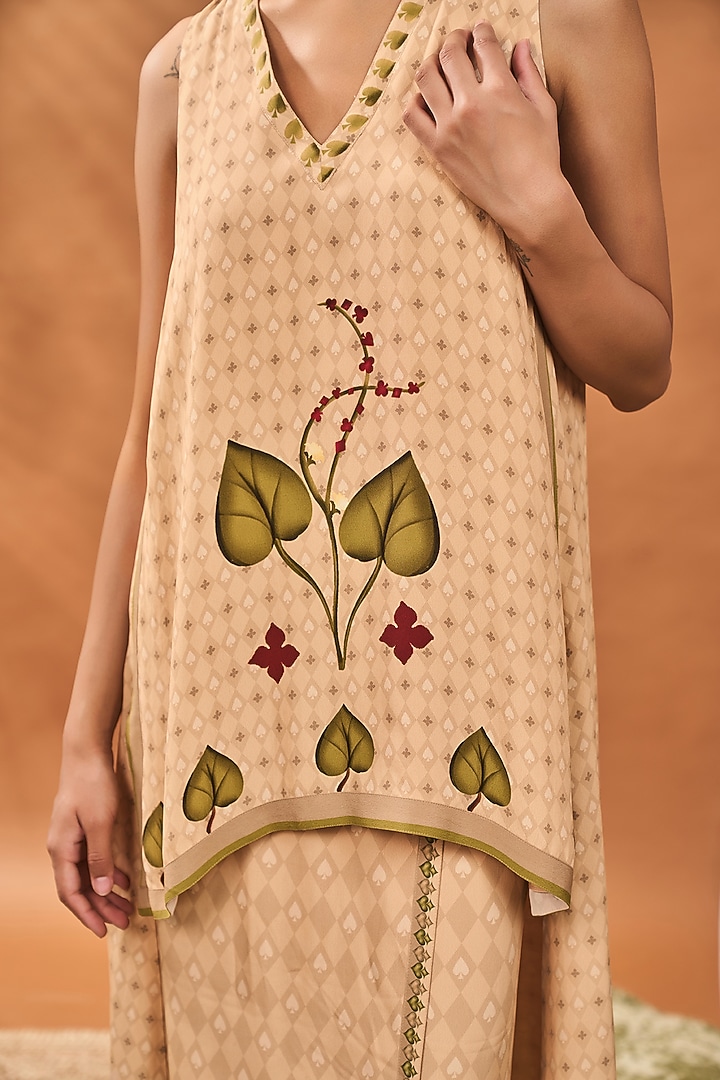 Beige Crepe Silk Digital Printed Veshti Set by Masaba at Pernia's Pop Up Shop