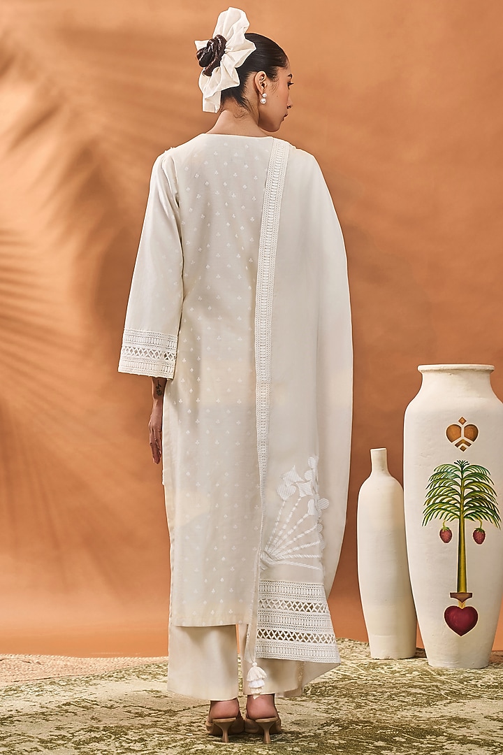 Ivory Chanderi Khadi Printed Straight Kurta Set by Masaba at Pernia's Pop Up Shop