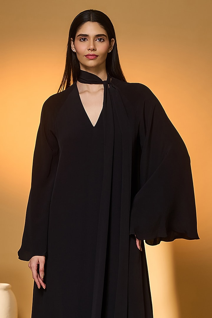 Black Crepe Silk Khadi Printed V-Neck Kaftan by Masaba at Pernia's Pop Up Shop