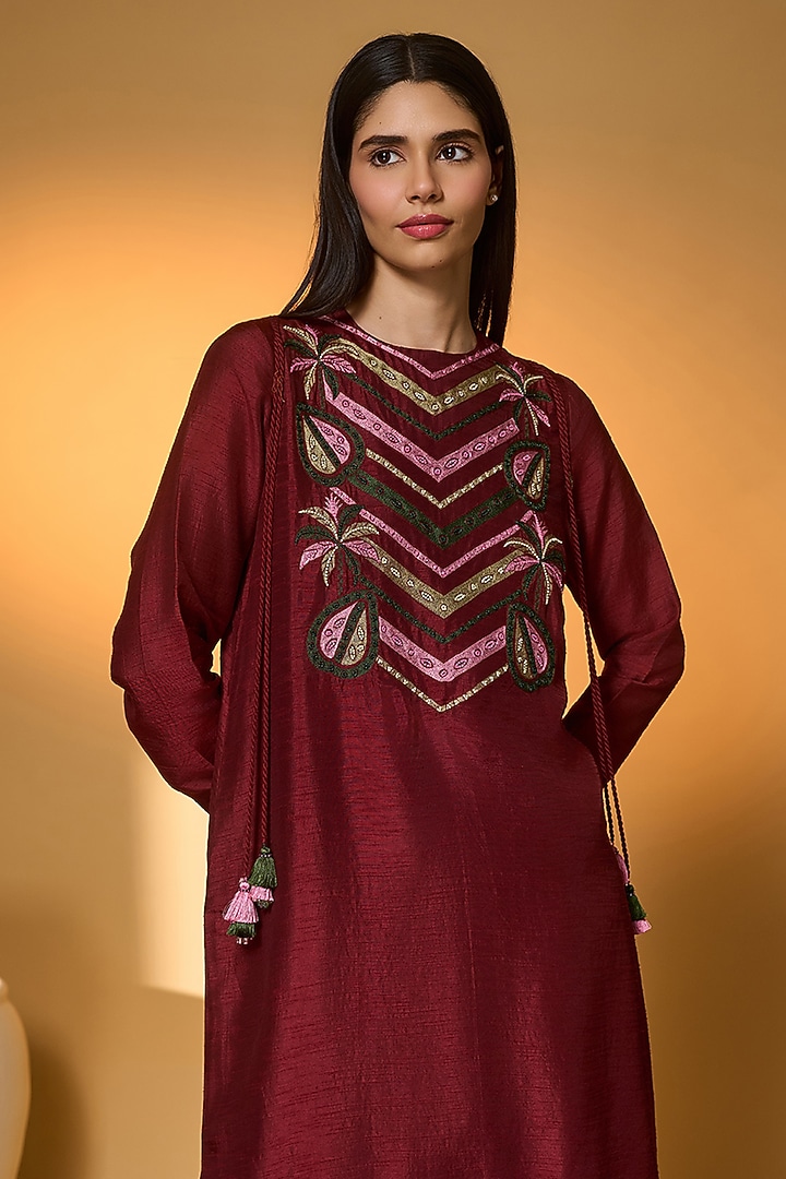 Red Raw Silk Pear Of Tropics Embroidered Kurta Set by Masaba at Pernia's Pop Up Shop