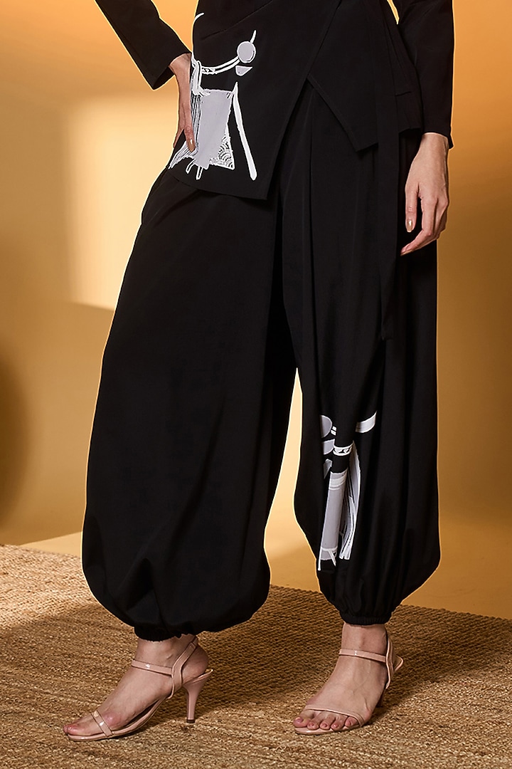 Black Crepe Silk Placement Printed Co-Ord Set by Masaba at Pernia's Pop Up Shop