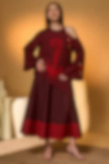 Maroon Crepe Silk Patchwork Skirt Set by Masaba at Pernia's Pop Up Shop