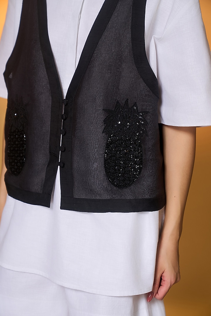 White Cotton Linen Pine Code Patchwork Co-Ord Set by Masaba at Pernia's Pop Up Shop