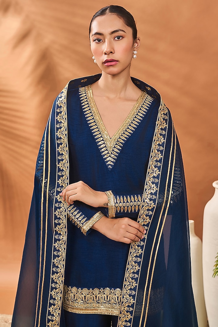 Blue Raw Silk Embellished Kurta Set by Masaba at Pernia's Pop Up Shop